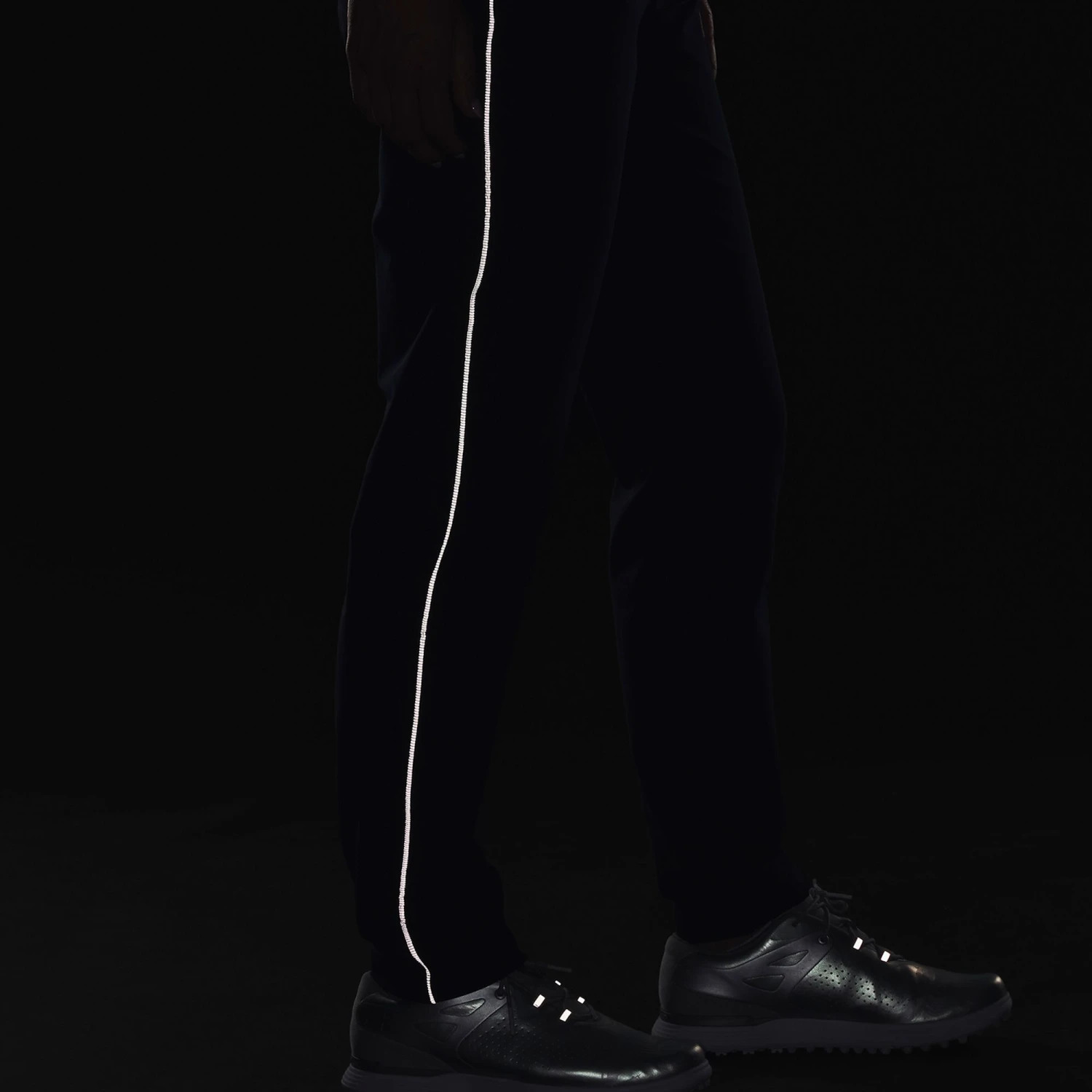 Under Armour Women's Cold Gear Infrared Links 5 Pocket Golf Pant Black/metallic Silver 6 Under Armour Women's Cold Gear Infrared Links 5 Pocket Golf Pant Black/metallic Silver - Image 4