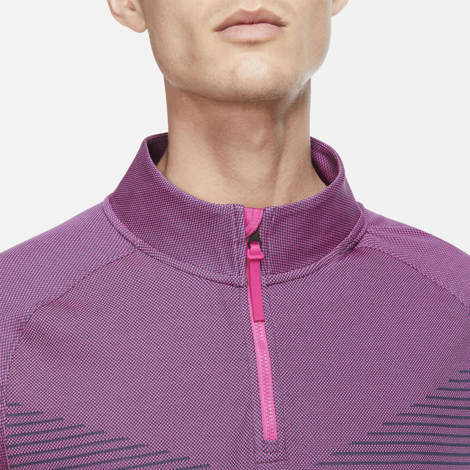 Nike Men's Dri-FIT ADV Vapor 1/4-Zip Pullover Light Thistle/pure Violet 5 Nike Men's Dri-FIT ADV Vapor 1/4-Zip Pullover Light Thistle/pure Violet - Image 3