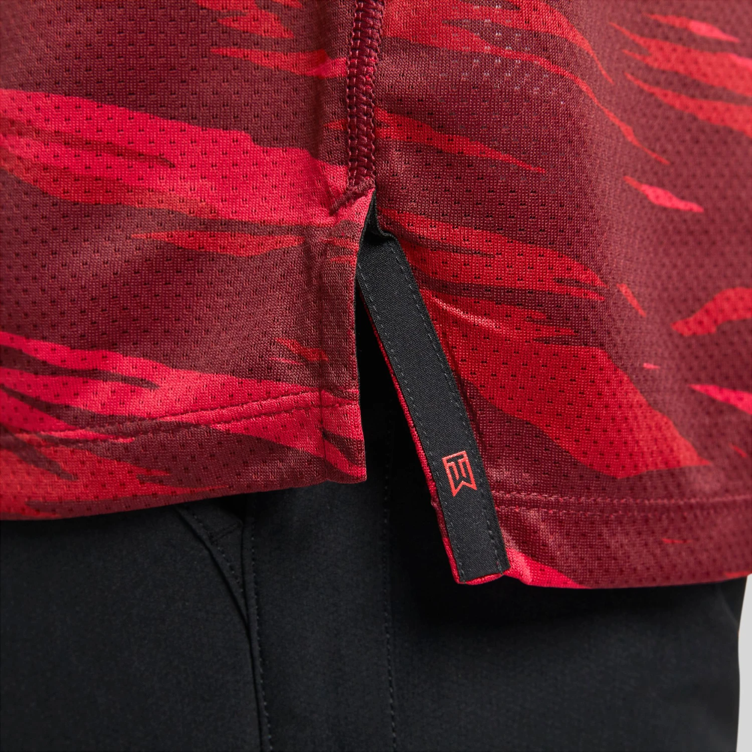 Nike Men's Dri-FIT ADV Tiger Woods Golf Polo Pomegranate/white 7 Nike Men's Dri-FIT ADV Tiger Woods Golf Polo Pomegranate/white - Image 5