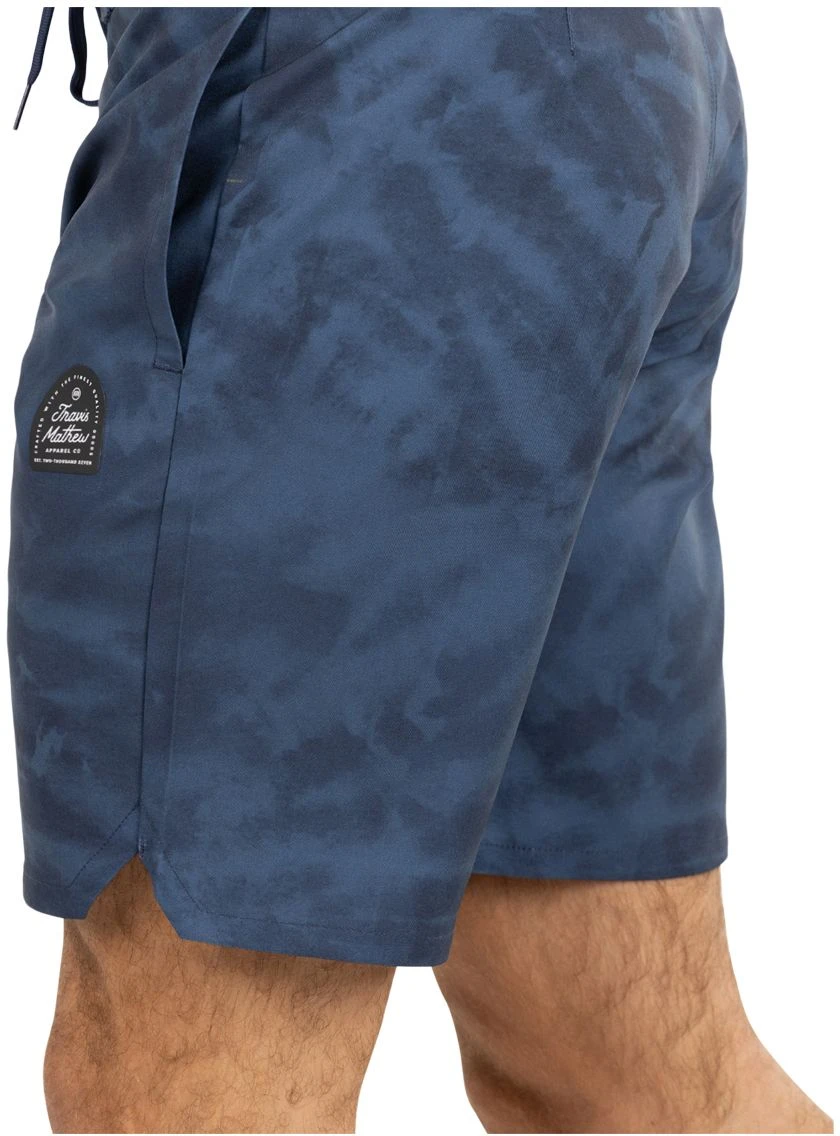 TravisMathew Men's Hide Your Wi-Fi Golf Shorts Insignia 6 TravisMathew Men's Hide Your Wi-Fi Golf Shorts Insignia - Image 4