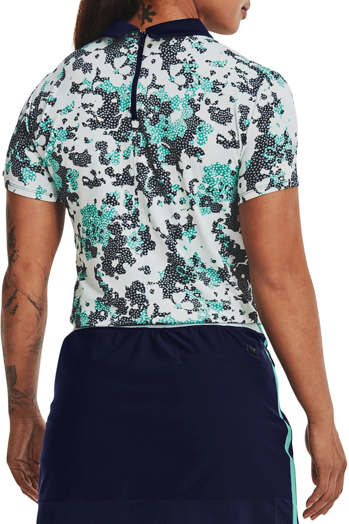Under Armour Women's Zinger Rise Short Sleeve Golf Polo Navy 5 Under Armour Women's Zinger Rise Short Sleeve Golf Polo Navy - Image 3