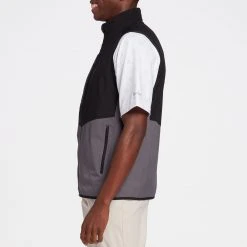 Walter Hagen Men's Full-Zip Technical Golf Vest Black/stingray Gray -Golf Apparel Shop unnamed file 5791