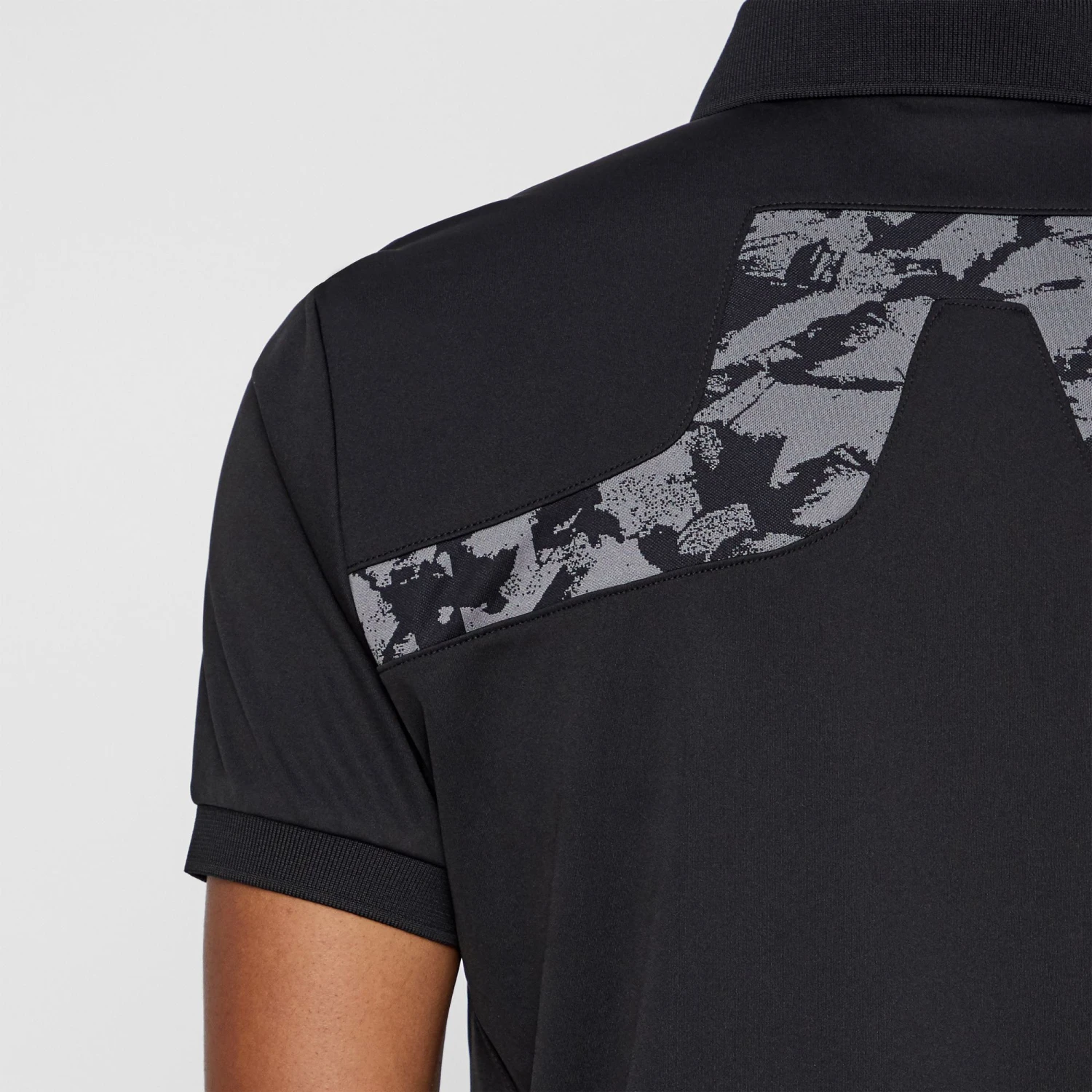 J.Lindeberg Men's KV Jersey Golf Polo Black 8 J.Lindeberg Men's KV Jersey Golf Polo Black - Image 6