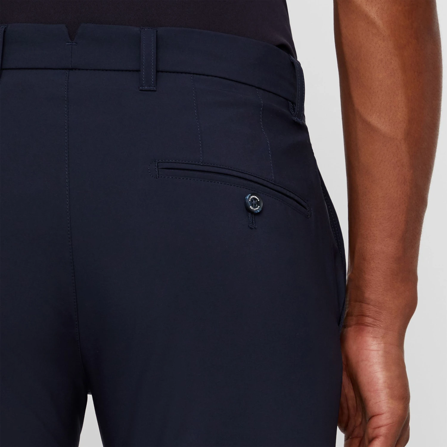 J.Lindeberg Men's Ellott Slim Fit Stretch Golf Pants Navy 7 J.Lindeberg Men's Ellott Slim Fit Stretch Golf Pants Navy - Image 5