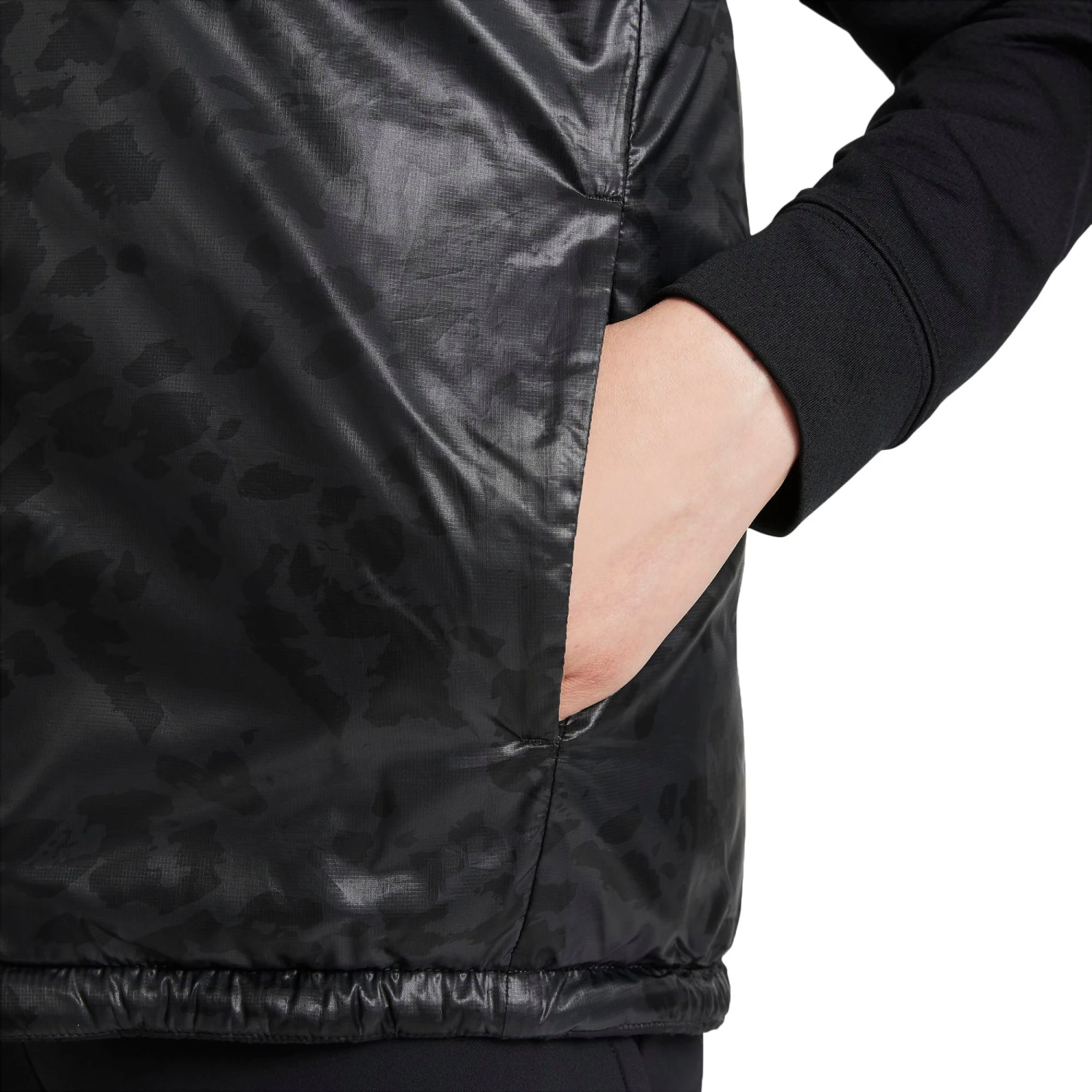 Nike Women's Therma Fit Repel Reversible Golf Vest Black/dark Smoke Grey 8 Nike Women's Therma Fit Repel Reversible Golf Vest Black/dark Smoke Grey - Image 6