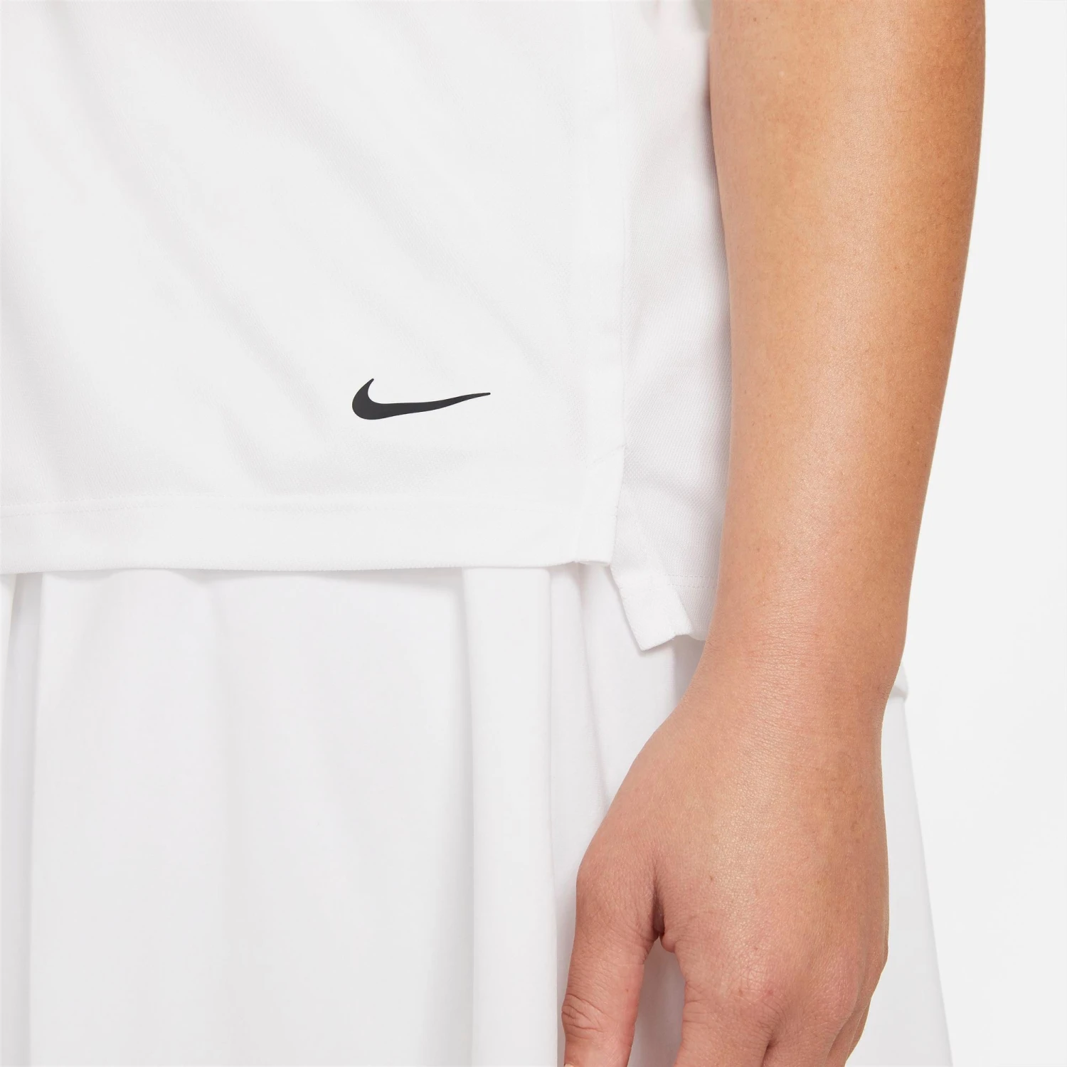 Nike Women's Victory Solid Short Sleeve Golf Polo White 6 Nike Women's Victory Solid Short Sleeve Golf Polo White - Image 4