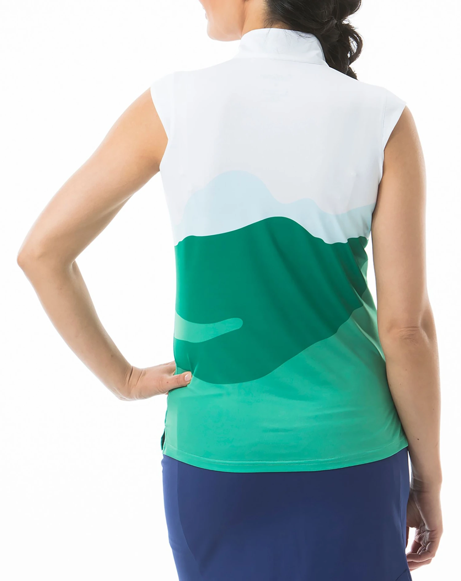 SanSoleil Women's SolCool 1/4 Zip Sleeveless Golf Top On The Green 4 SanSoleil Women's SolCool 1/4 Zip Sleeveless Golf Top On The Green - Image 2